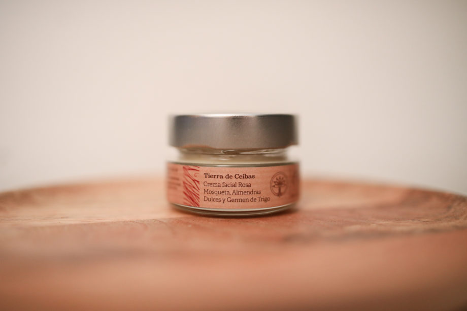 Rutina facial con Tierra de Ceibas